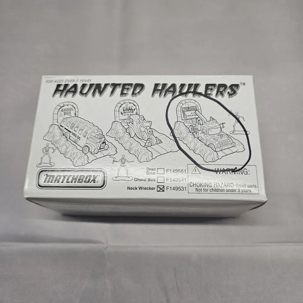Matchbox Haunted Hauler Neck Wrecker 1997 New F149531